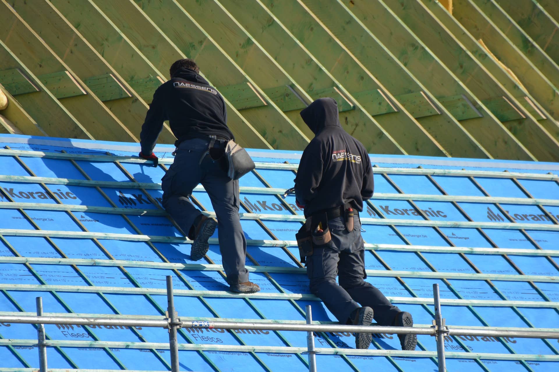 Key Reasons To Hire Professional Roof Repair & Maintenance Services
